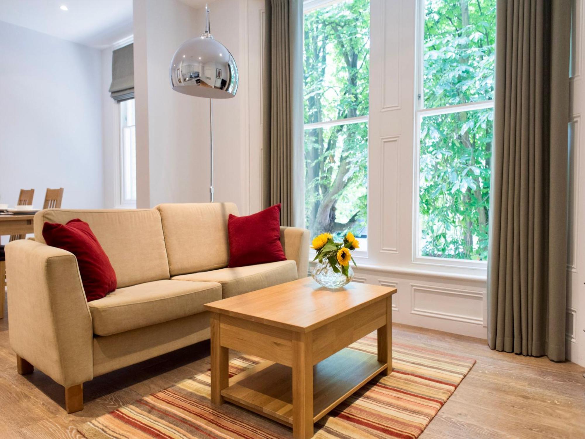Your Space Apartments - Jubilee House เคมบริดจ์ ภายนอก รูปภาพ